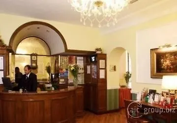 ***  Hotel Giglio Dell'Opera Рим Италия