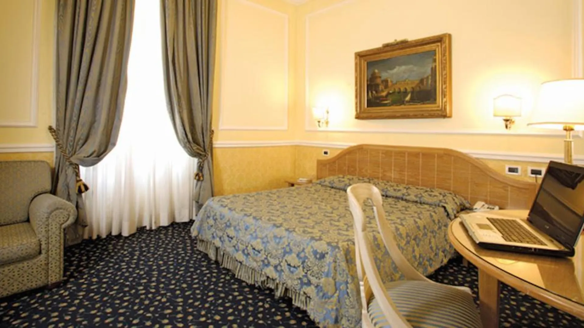 ***  רומא Hotel Giglio Dell'Opera איטליה